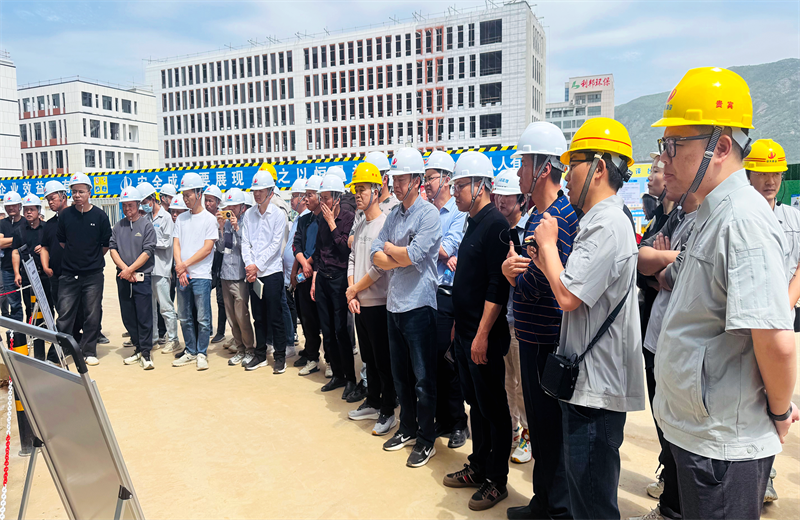 2025年4月17日，由莆田市涵江区住房和城乡建设局主办、BJL平台三建承办的钢筋安装工程质量防控现场交流会在联东U谷·涵江海峡智造产业谷一期成功召开。
